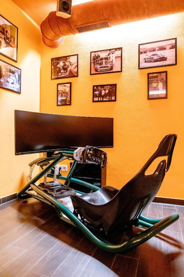 Land-Gut-Hotel Am Ring Meuspath エクステリア 写真