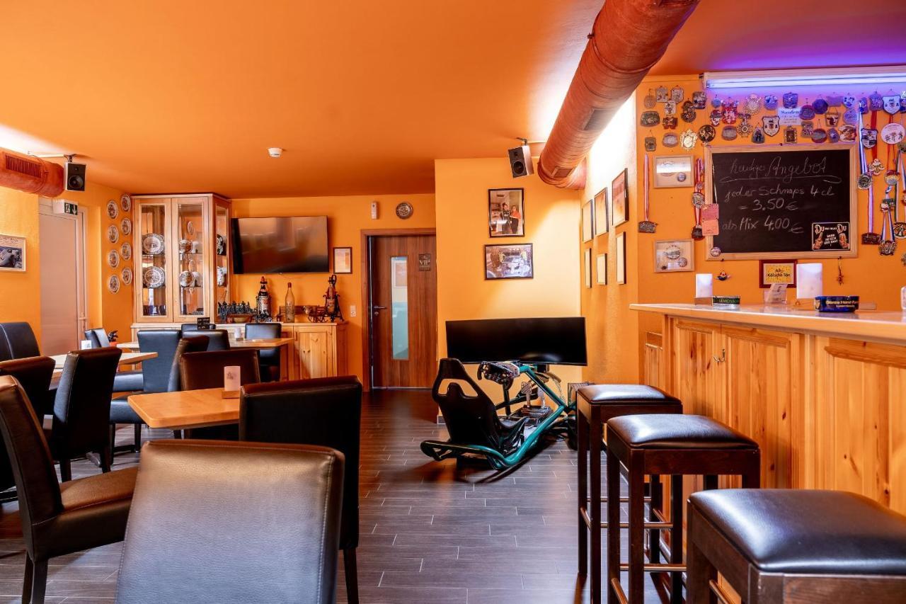Land-Gut-Hotel Am Ring Meuspath エクステリア 写真